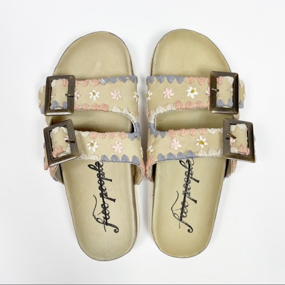 FREE PEOPLE Wildflowers Footbed Embroidered Floral Leather Slide Sandals Size 38 - Picture 7 of 10